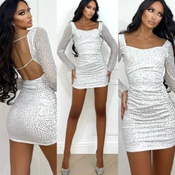 Sale Abito bianco con paillettes schiena aperta Abiti