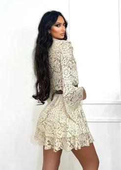 Outlet Abito in pizzo a balze beige Abiti