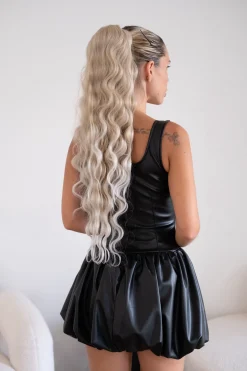 Sale Coda #103/60 ondulata con Coulisse Biondo Ghiaccio Degradè Code Per Bionde