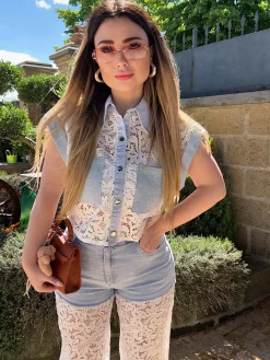 Fashion Completo in denim con brillantini e pizzo Completi & Tute
