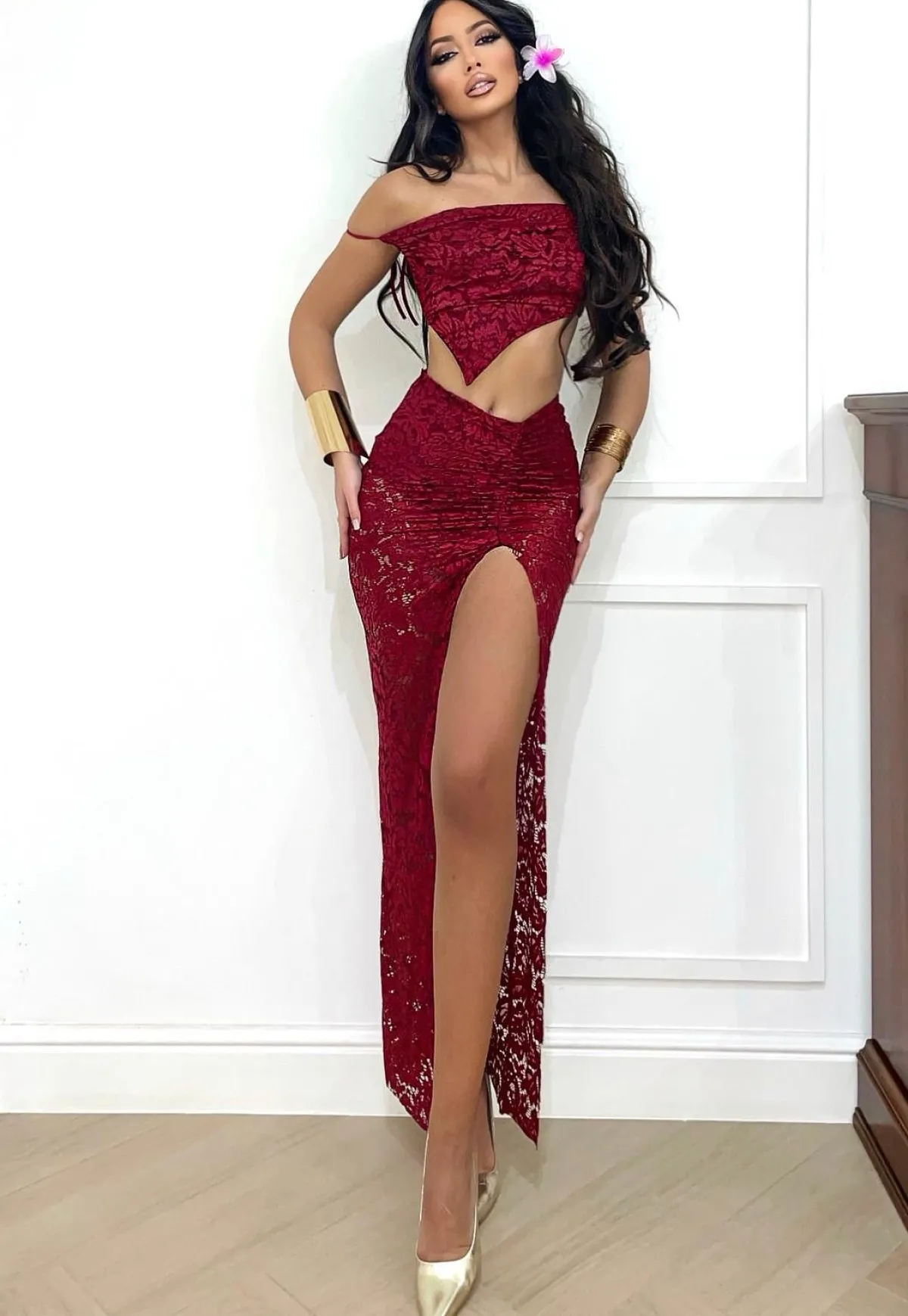 Sale Completo top e gonna in pizzo bordeaux Completi & Tute
