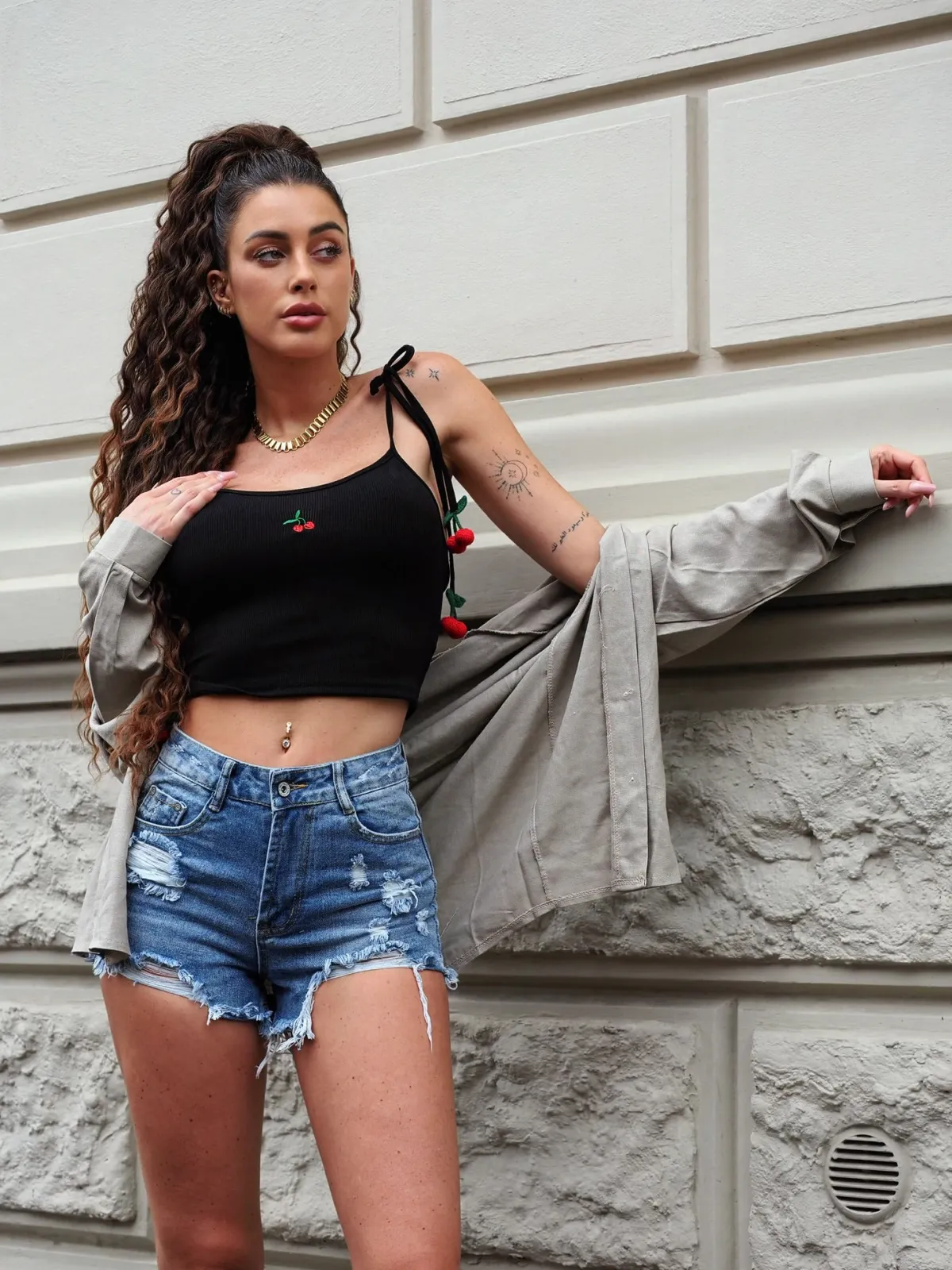 Discount Short denim chiaro con strappini Pantaloni