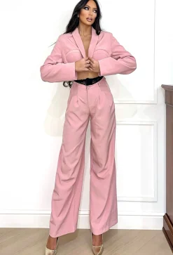 Outlet Tailleur giacca e pantalone rosa con dettaglio nero in pizzo Completi & Tute
