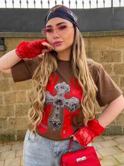 Clearance T-shirt con croce e manicotti Bluse & Top