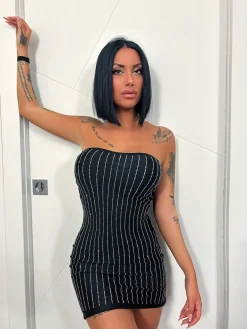 Online Tubino con strass nero Abiti
