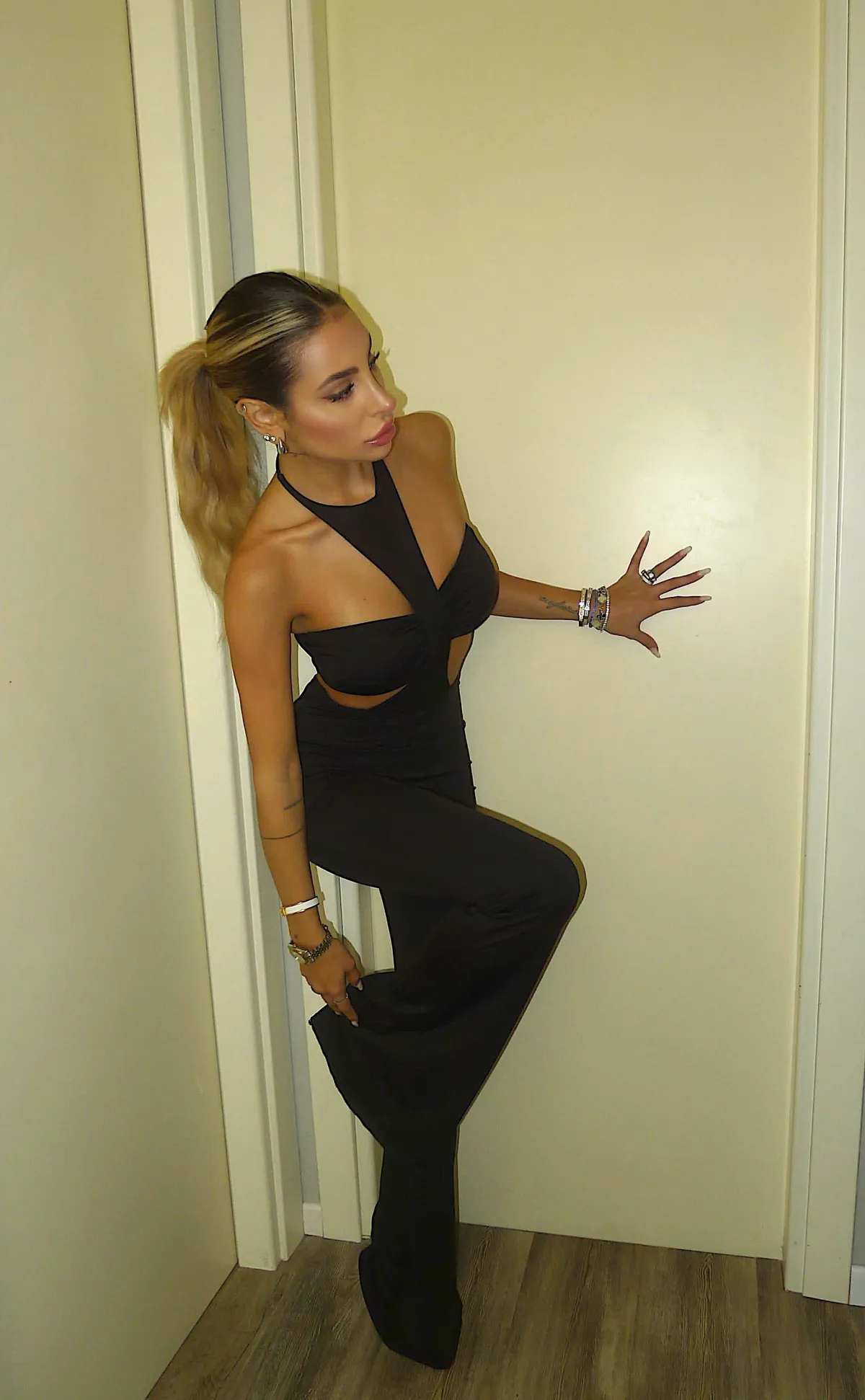 Sale Tuta nera con fascia Completi & Tute